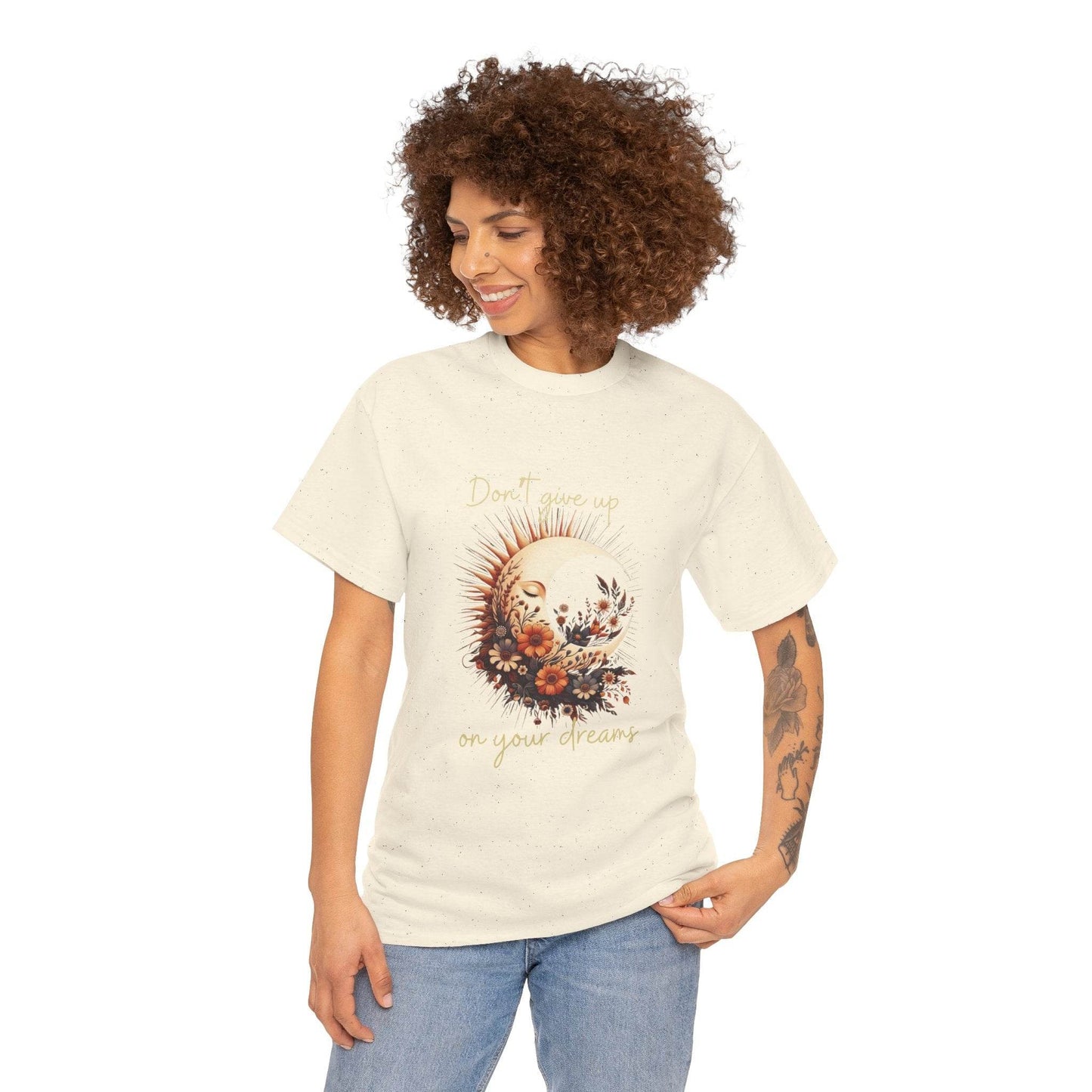 Motivational T-shirt - Don't Give up on Your Dreams - FitLife - WellnessOasis