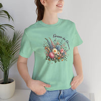 Grow in Grace Tee - FitLife - WellnessOasis