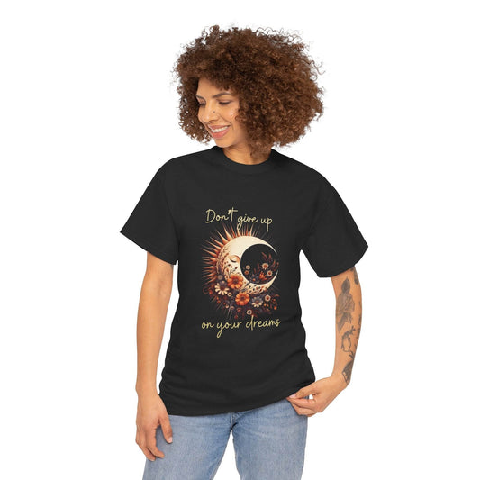 Motivational T-shirt - Don't Give up on Your Dreams - FitLife - WellnessOasis